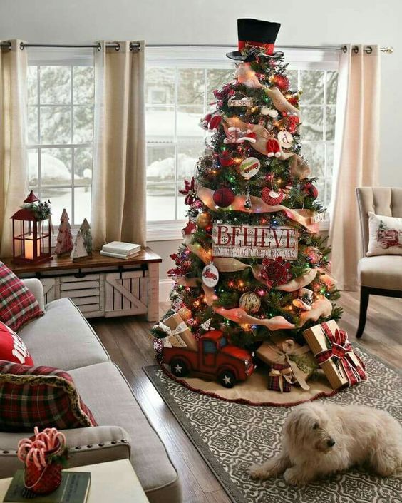 Como decorar uma Árvore de Natal