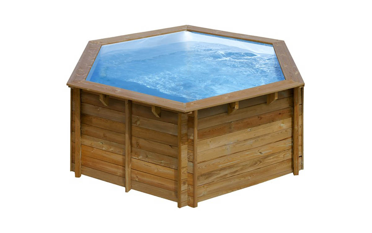 piscina à superfície em madeira